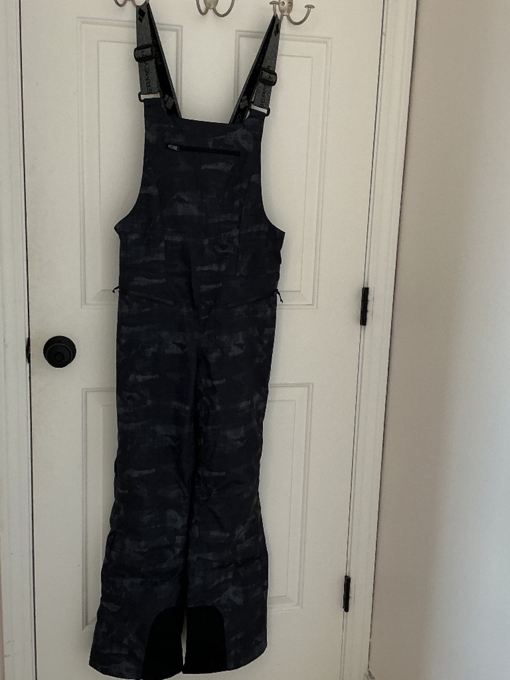Gray+black camo Obermeyer Felicity Bib snow pants